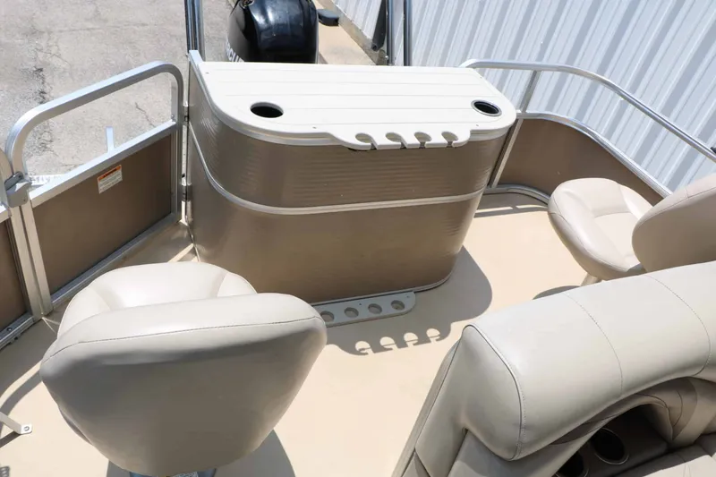 Slide: The Image of Starcraft Stardeck 226 CRUISE N FISH 2011 - 18