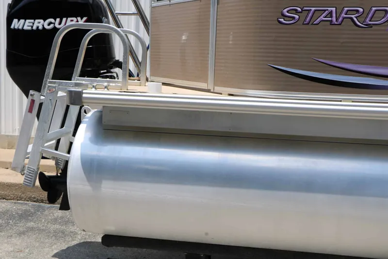 Slide: The Image of Starcraft Stardeck 226 CRUISE N FISH 2011 - 4