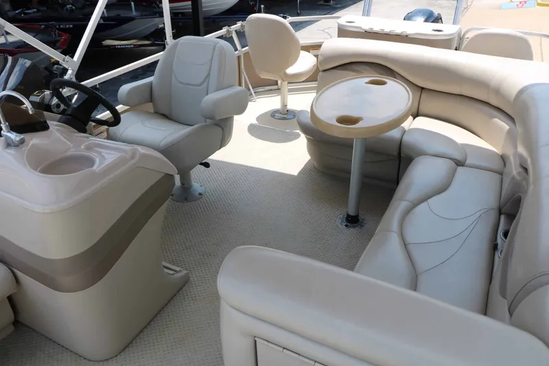 Slide: The Image of Starcraft Stardeck 226 CRUISE N FISH 2011 - 22