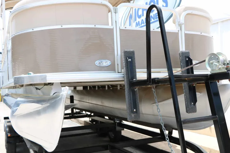 Slide: The Image of Starcraft Stardeck 226 CRUISE N FISH 2011 - 11