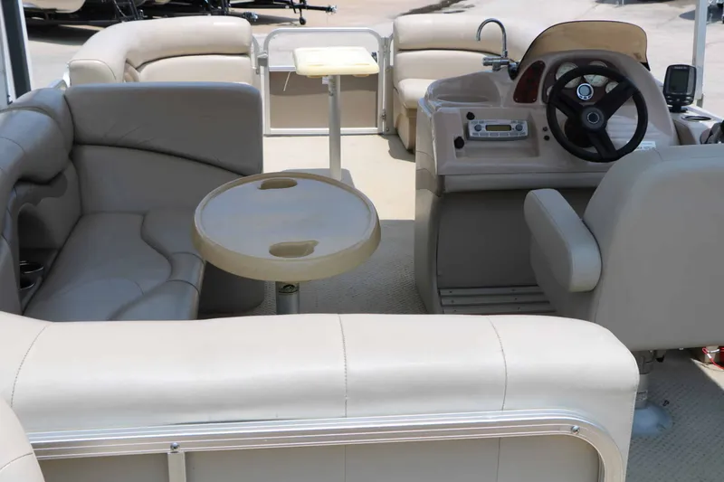 Slide: The Image of Starcraft Stardeck 226 CRUISE N FISH 2011 - 20