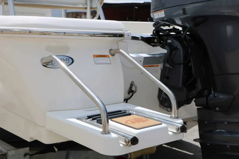 Slide: The Image of NauticStar 2140 Sport 2020 - 9