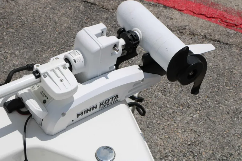 Slide: The Image of NauticStar 2140 Sport 2020 - 28