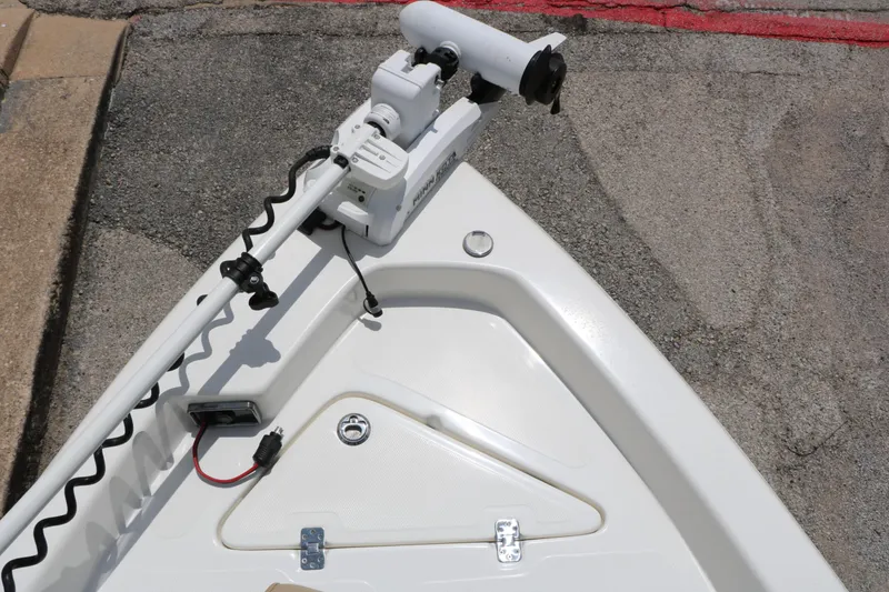 Slide: The Image of NauticStar 2140 Sport 2020 - 27