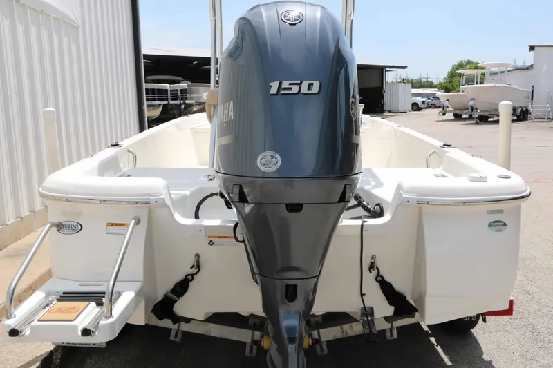 Slide: The Image of NauticStar 2140 Sport 2020 - 7