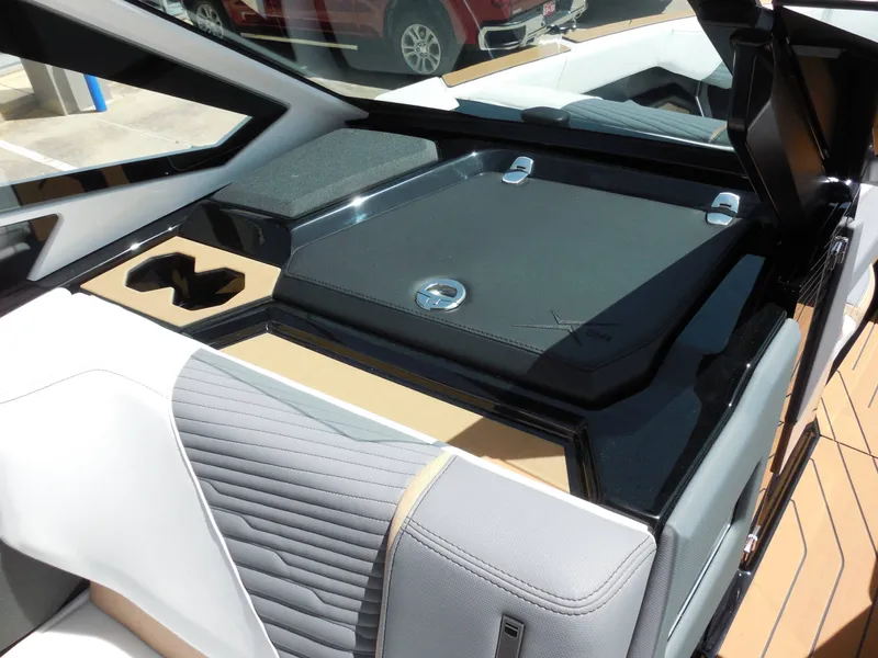 Slide: The Image of MasterCraft X24 2026 - 24