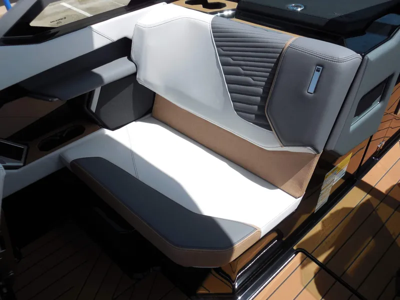 Slide: The Image of MasterCraft X24 2026 - 19