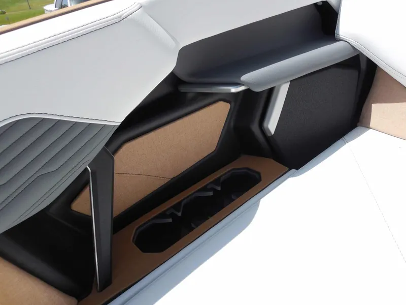 Slide: The Image of MasterCraft X24 2026 - 28