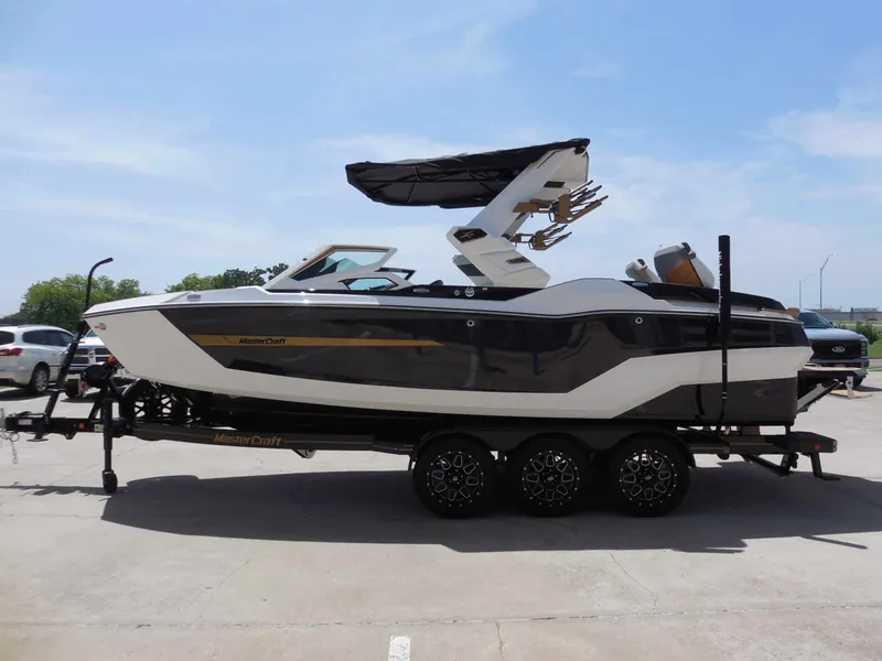 Slide: The Image of MasterCraft X24 2026 - 6