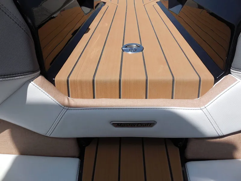 Slide: The Image of MasterCraft X24 2026 - 33