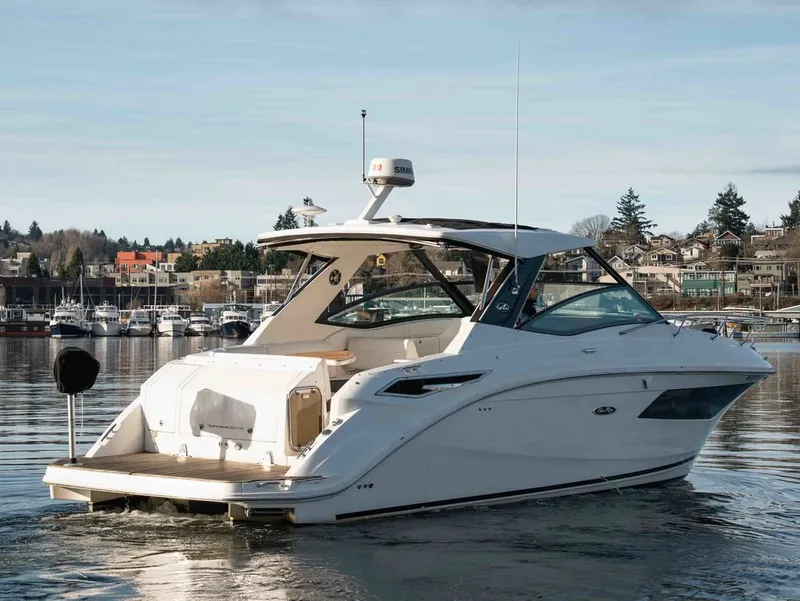 Slide: The Image of Sea Ray Sundancer 320 2019 - 3