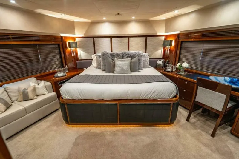 Slide: The Image of Princess 95 M/Y 2010 - 111