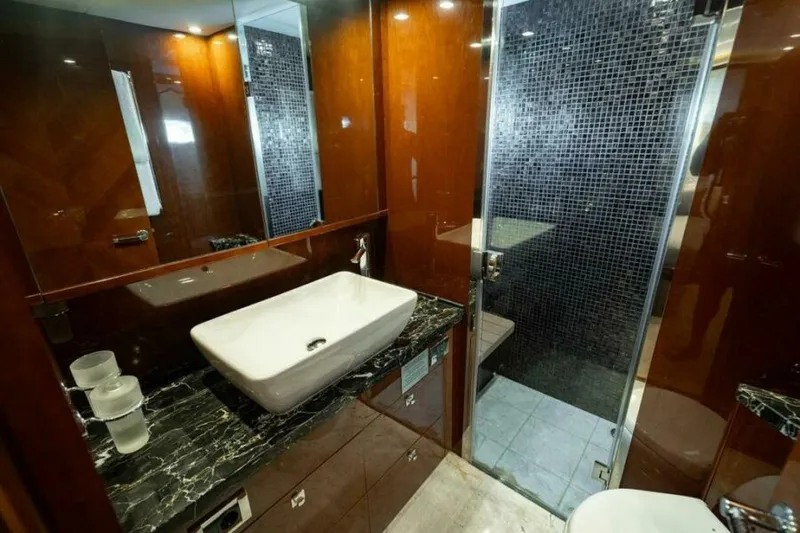Slide: The Image of Princess 95 M/Y 2010 - 118