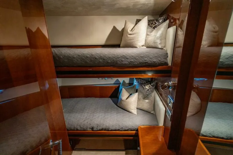 Slide: The Image of Princess 95 M/Y 2010 - 110