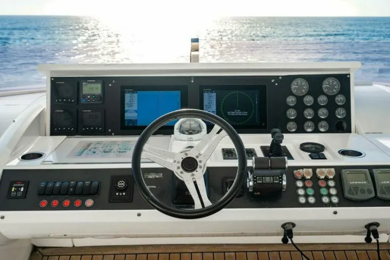 Slide: The Image of Princess 95 M/Y 2010 - 77