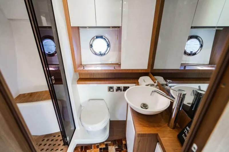 Slide: The Image of Beneteau Gran Turismo 49 2016 - 86
