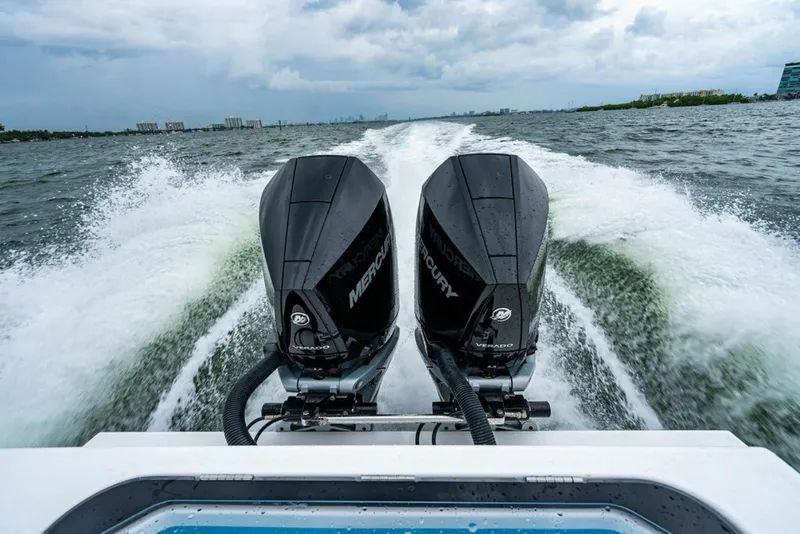 Slide: The Image of Reef Runner 280 2027 - 96