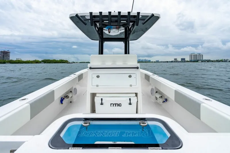Slide: The Image of Reef Runner 280 2027 - 42