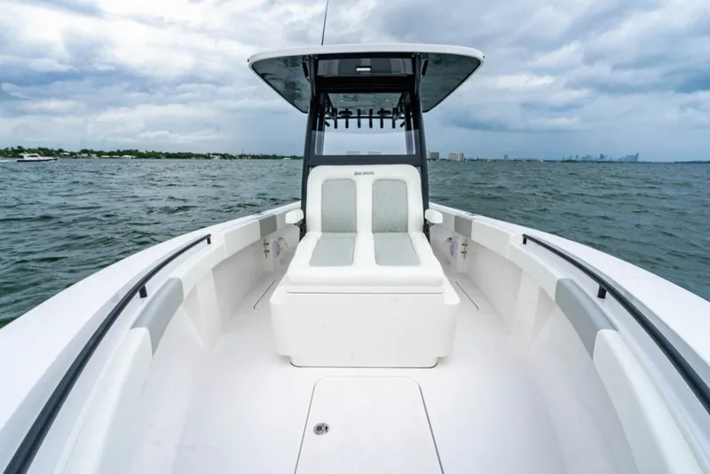 Slide: The Image of Reef Runner 280 2027 - 81