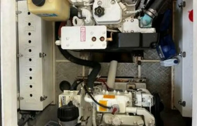 Slide: The Image of Heritage East 36 Sundeck Trawler 2007 - 31