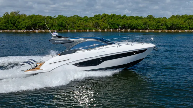 Slide: The Image of Schaefer 400 Sport 2022 - 17