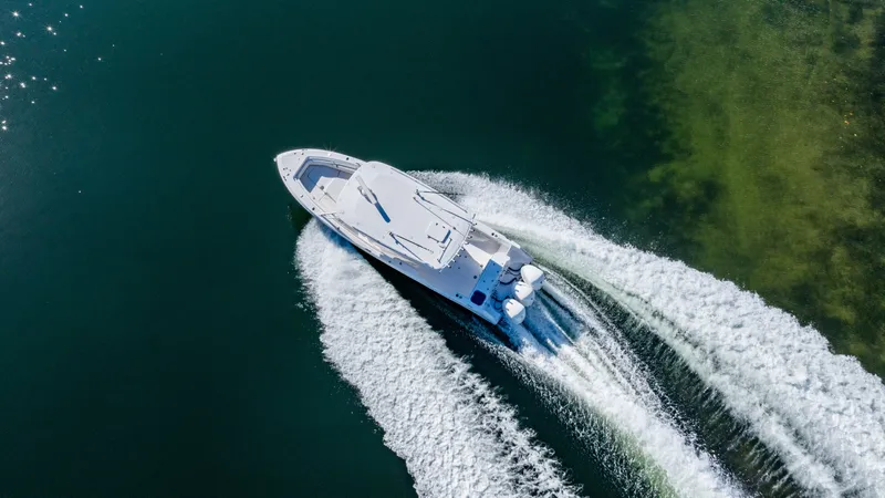 Slide: The Image of Everglades 355 Center Console 2019 - 14