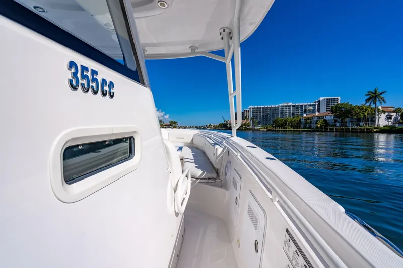 Slide: The Image of Everglades 355 Center Console 2019 - 28
