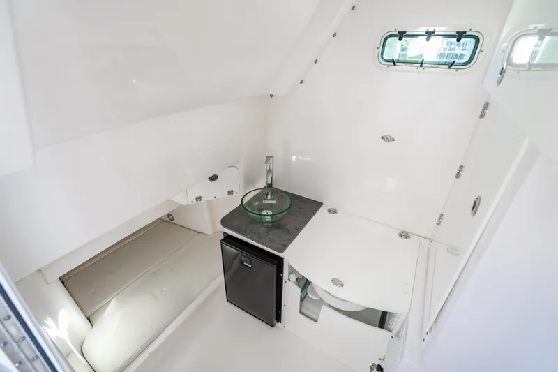 Slide: The Image of Everglades 355 Center Console 2019 - 16