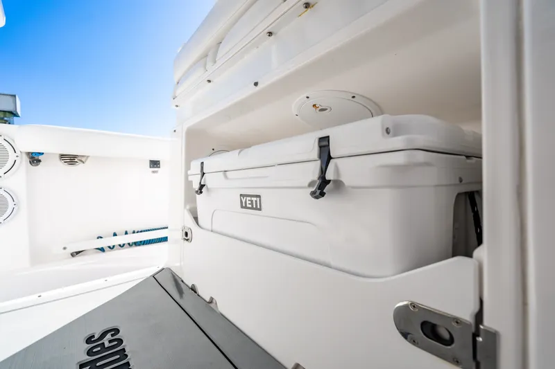 Slide: The Image of Everglades 355 Center Console 2019 - 65