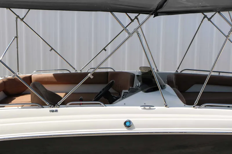 Slide: The Image of Stingray Boat Company 192 SC 2022 - 14