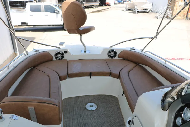 Slide: The Image of Stingray Boat Company 192 SC 2022 - 24