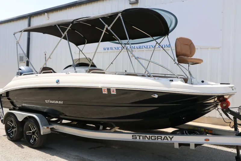 Slide: The Image of Stingray Boat Company 192 SC 2022 - 2