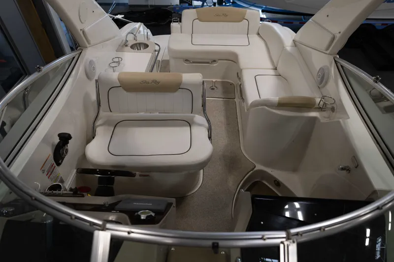Slide: The Image of Sea Ray Ray 270 Sundancer 2009 - 21