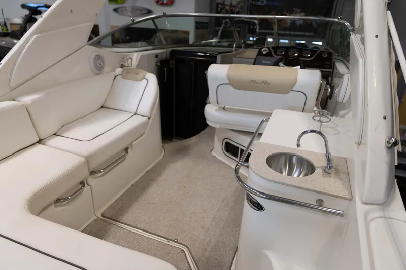 Slide: The Image of Sea Ray Ray 270 Sundancer 2009 - 39