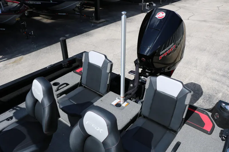 Slide: The Image of Alumacraft Competitor Fsx 185 Sport 2023 - 30