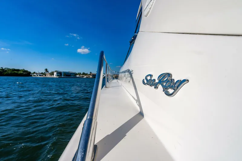 Slide: The Image of Sea Ray 540 Sundancer 2001 - 24