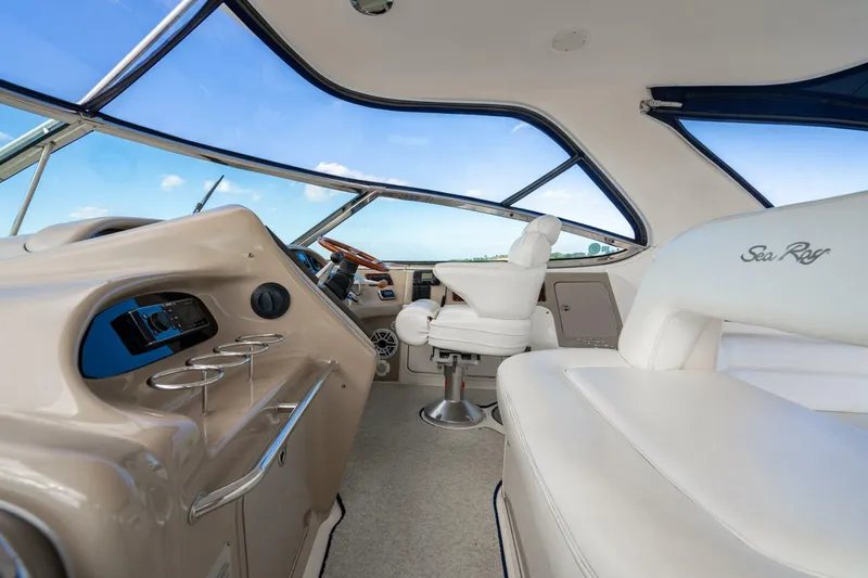 Slide: The Image of Sea Ray 540 Sundancer 2001 - 15