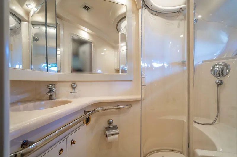 Slide: The Image of Sea Ray 540 Sundancer 2001 - 50