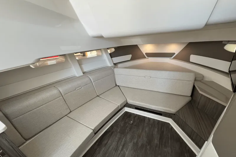 Slide: The Image of Sea Ray Sundancer 370 Outboard 2025 - 43