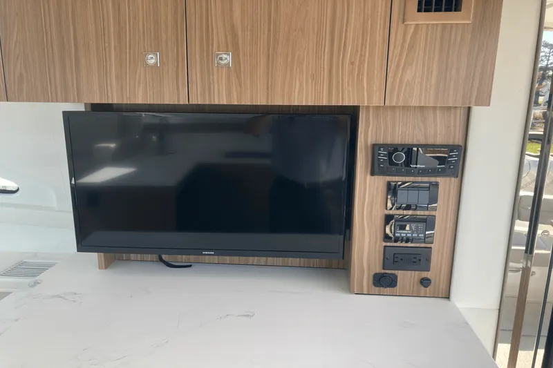 Slide: The Image of Cruisers 46 Cantius 2025 - 18