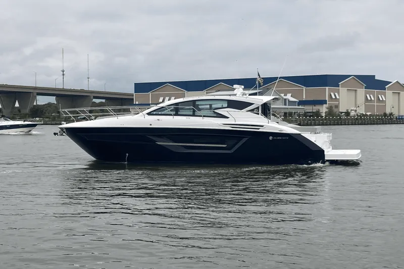 Slide: The Image of Cruisers Yachts 46 Cantius 2025 - 5