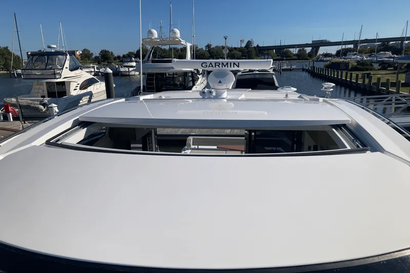 Slide: The Image of Cruisers Yachts 46 Cantius 2025 - 9