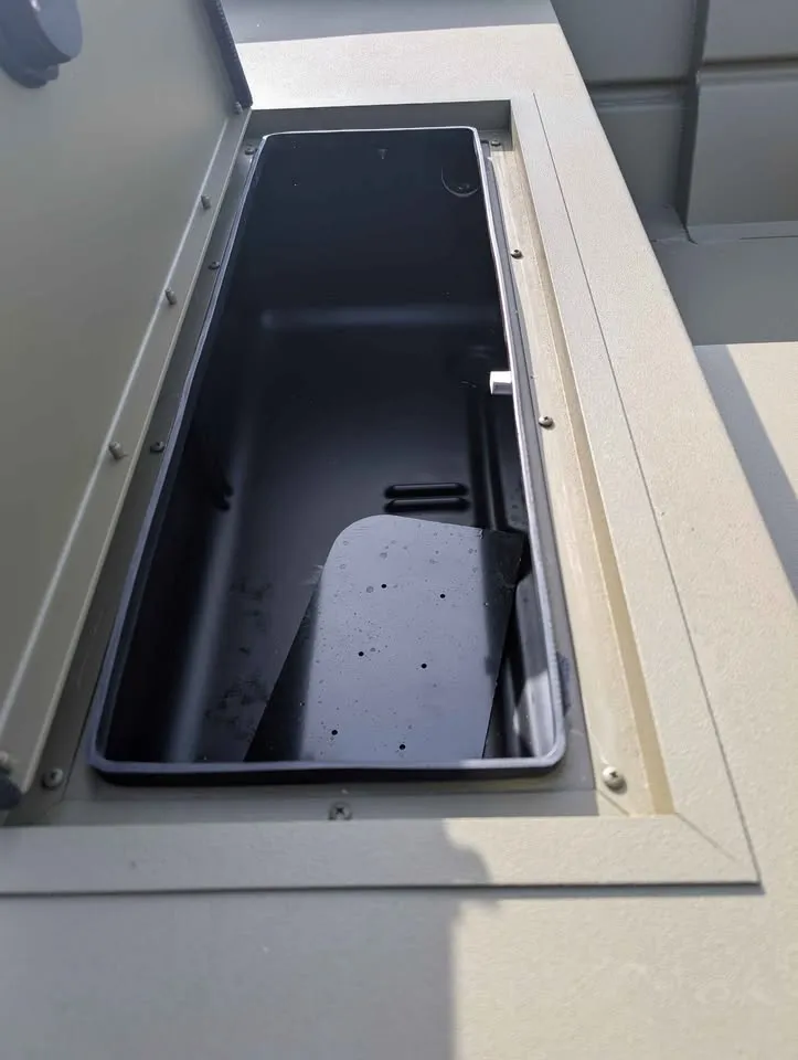 Slide: The Image of Lowe roughneck 1860 rambler 2026 - 6