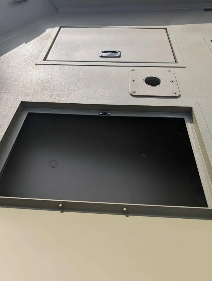 Slide: The Image of Lowe roughneck 1860 rambler 2026 - 7