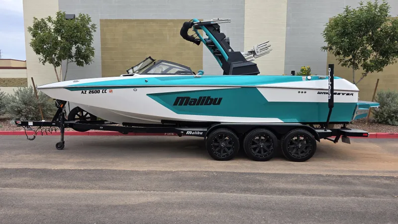 The Image of Malibu 24 MXZ 2021 - 0