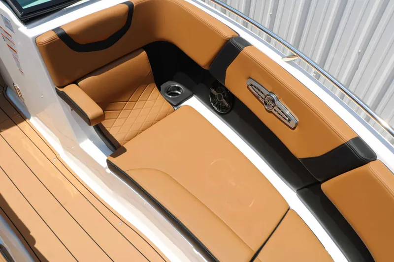 Slide: The Image of Chaparral 30 Surf 2026 - 57