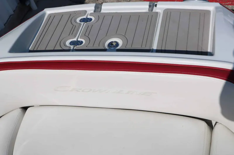 Slide: The Image of Crownline Boats E255 2022 - 48
