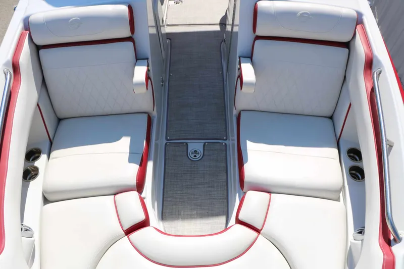 Slide: The Image of Crownline Boats E255 2022 - 31