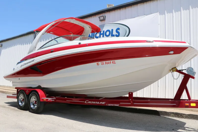 Slide: The Image of Crownline Boats E255 2022 - 52