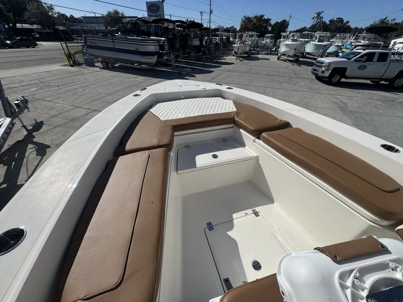 Slide: The Image of Pioneer Bay Sport 220 2026 - 15